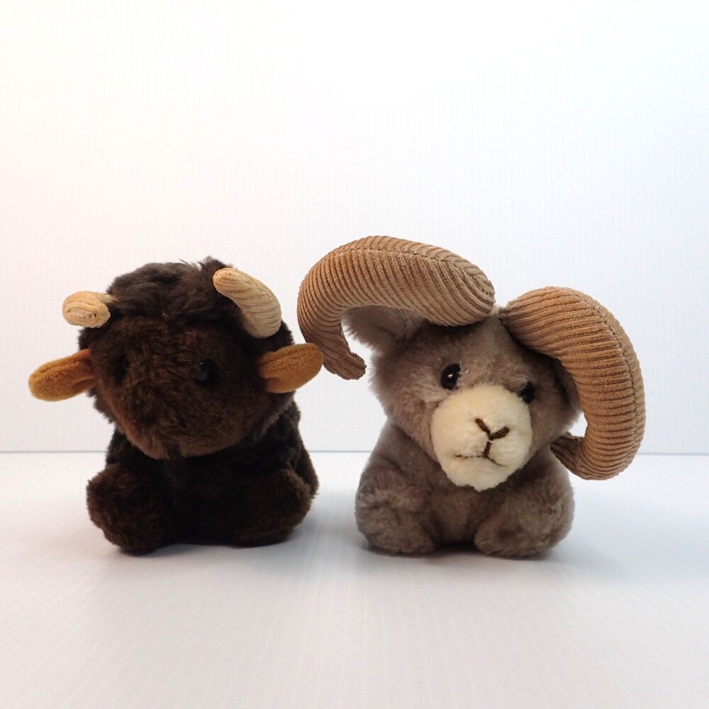 Dakin Plush Mountain Goat Ram &  Bison 5"  Stuffed Animal Korea Vintage Lot of 2